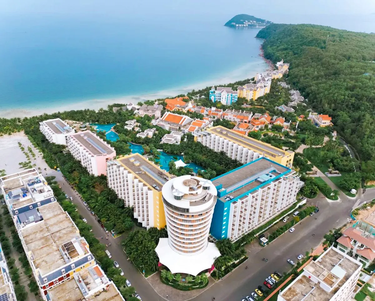 Khu nghỉ dưỡng đẳng cấp Premier Residences Phu Quoc Emerald Bay