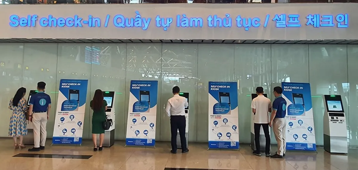 Kiosk Check-in giúp tiết kiệm thời gian và hạn chế xếp hàng
