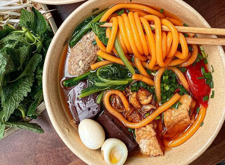 Bún đỏ mang hương vị đặc trưng khó quên