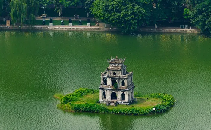 Vẻ đẹp vượt thời gian của Hồ Gươm