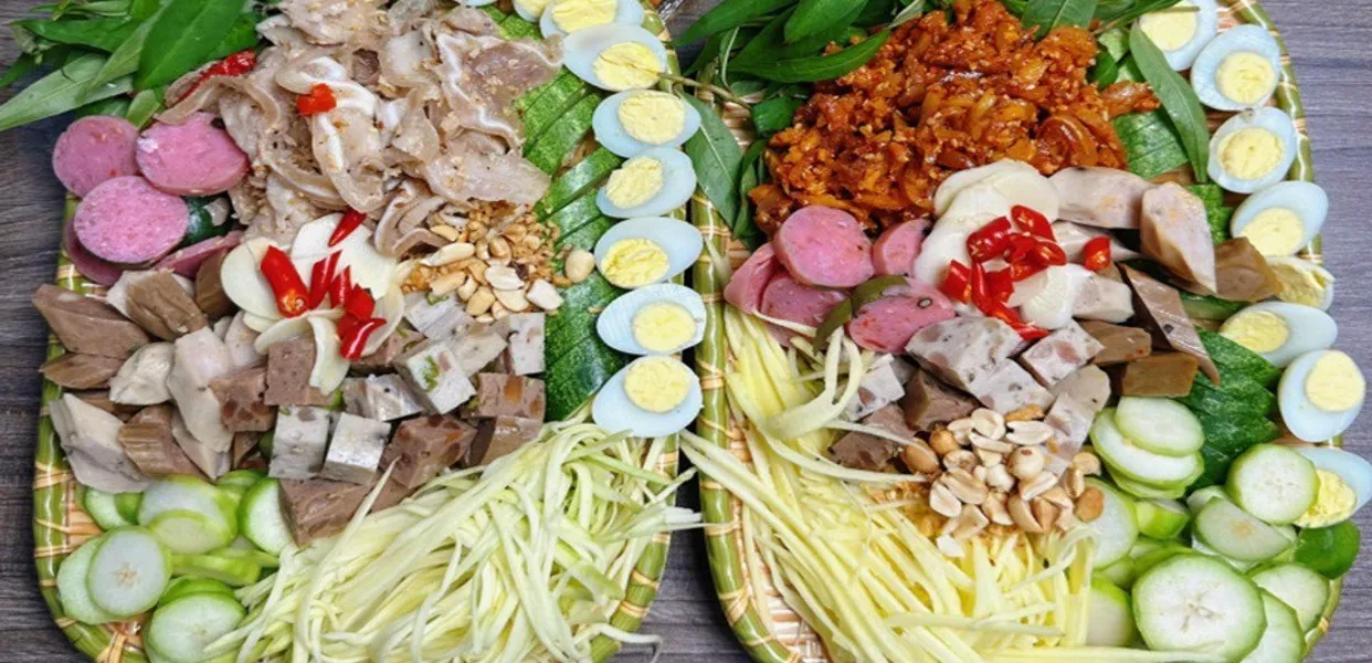 Món ăn được rất nhiều du khách lựa chọn mang về làm quà.